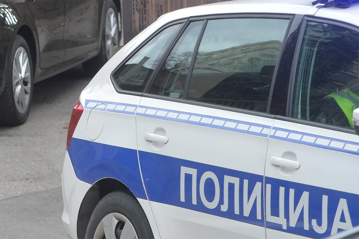 Drama u studenskom domu: Ušao kod djevojke sa replikom pištolja, pa prijetio da će je ubiti