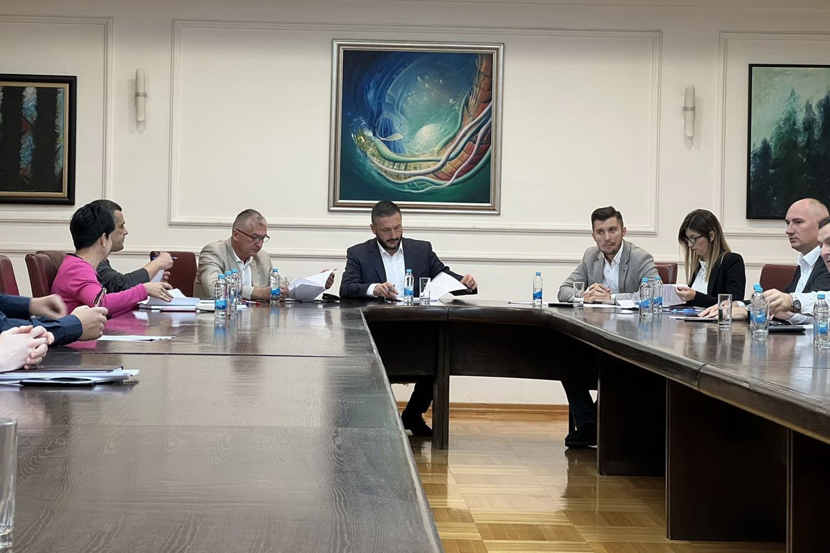 Odbornici na sjednici Kolegijuma raspravljali o platama u Gradskoj upravi