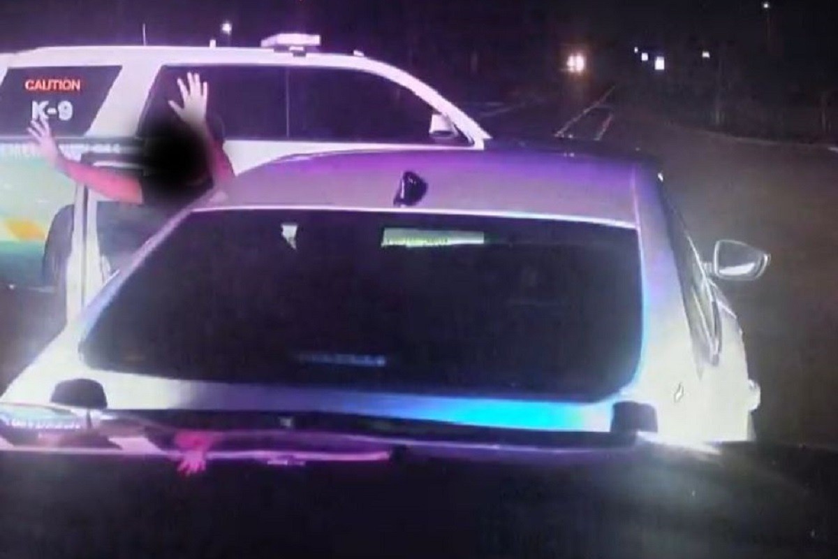 Blizanci (10) ukrali auto, a za sve je "kriva" majka (FOTO/VIDEO)