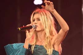 Nevena Božović savršeno skinula Lepu Brenu (VIDEO)