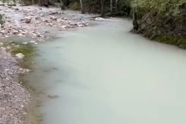 Neretva potpuno pobijelila (VIDEO)