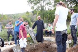 Kod Bosanskog Petrovca pronađene mošti sveštenika ubijenog prije 200 ...