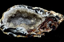 Kriju li asteroidi elemente kojih nema u periodnom sistemu?