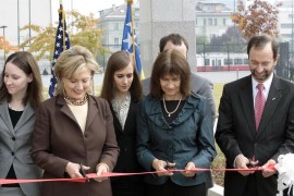 Na današnji dan prije 13 godina Hilari Klinton otvorila novu zgradu ...