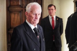 Predstavljene nove knjige Matije Bećkovića: "Poeme, druga knjiga" i ...