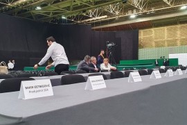 Kongres SDA u Sarajevu: Bira se rukovodstvo stranke