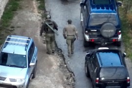 Nova akcija na Kosovu: Policija prokopala puteve i postavila betonske ...