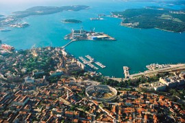 Gradonačelnik Pule: Nećemo zabraniti alkohol i toplese na plažama