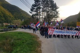 Više od 1.000 ljudi na skupu "Granica postoji": "Niko ne može otimati ...
