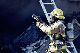 Njemica spriječila tragediju: Razbila prozor i spasila majku i dvoje ...