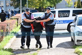 Detalji akcije "Omerta": Pronađeno 1,6 kg kokaina, potraga za tri ...