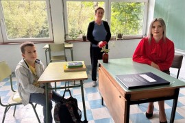 Pomaže majčino rodno mjesto u BiH: Hiljadu evra po učeniku da se ...