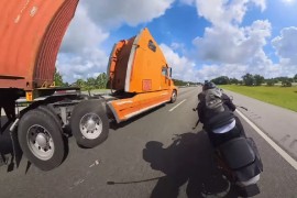 Radio "slalom" pri brzini od 220 km/h, pa završio pod točkovima ...
