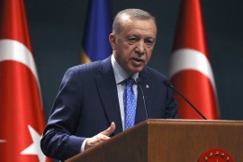 Erdogan: Okončajte stanje ludila