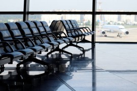 Zatvoren aerodrom u Mahačkali zbog ljudi na pisti