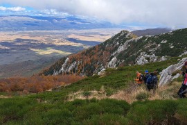 Priroda obojila Troglav u jesenje boje (FOTO)