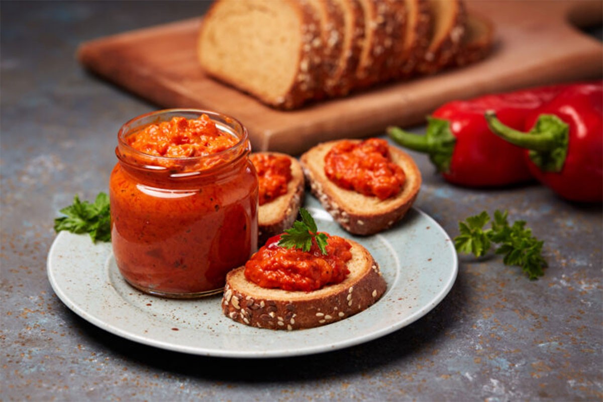 Ajvar na jednostavniji način: Bogatiji i puniji ukus