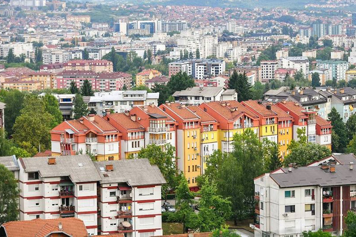 Grad Banjaluka daje u zakup 16 garaža