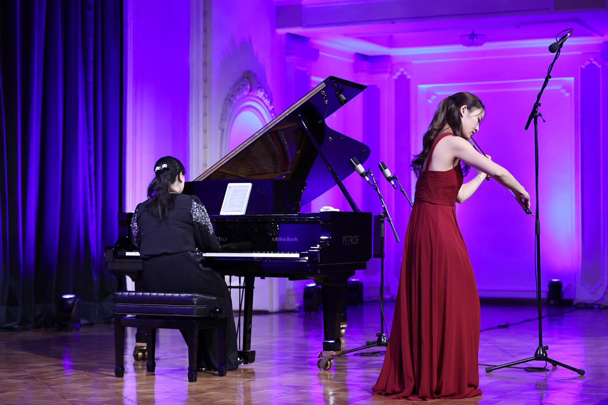 Koncert za pamćenje Jukiko Uno i Šiori Kuvahara iz Japana