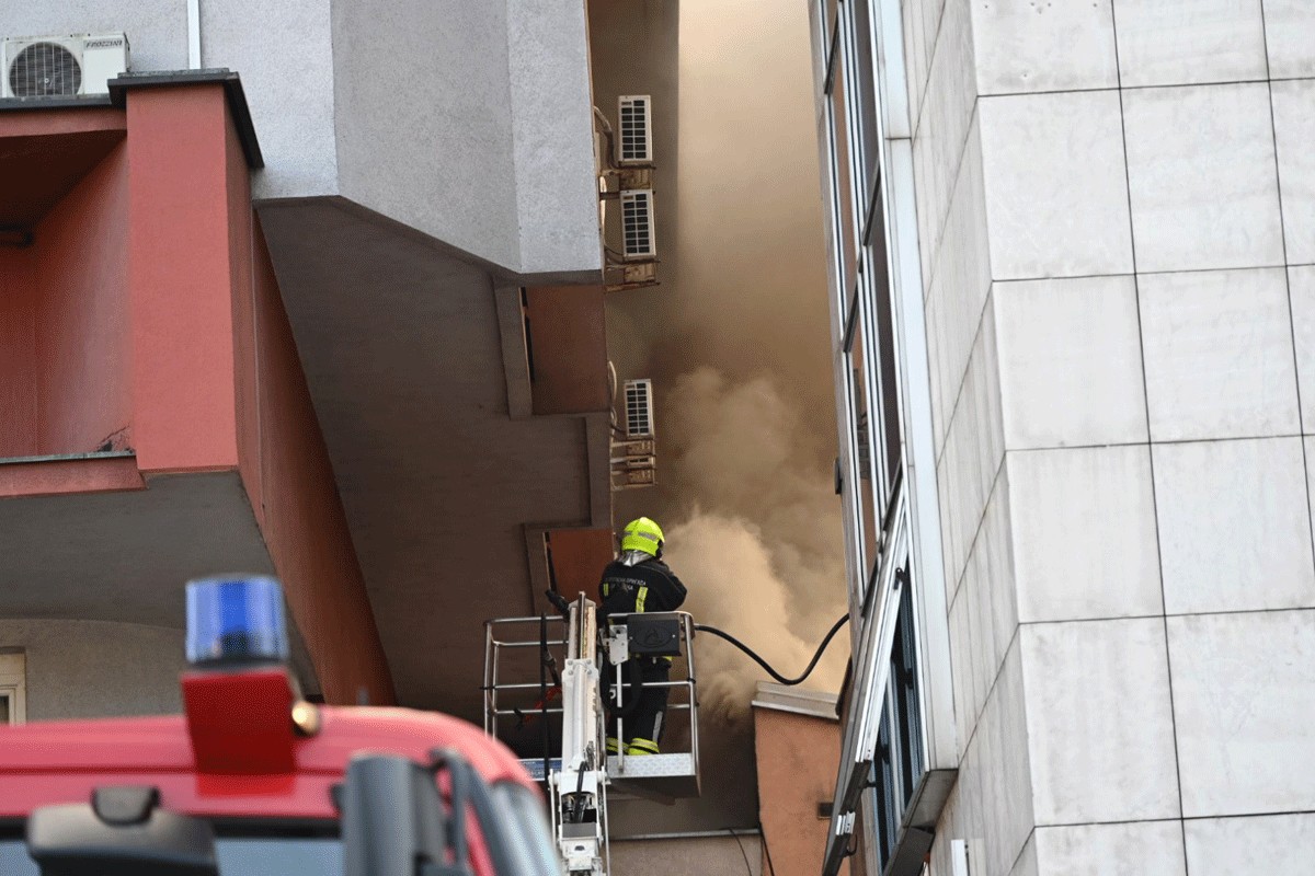 Poznat uzrok požara u "Elektrokrajini" (FOTO, VIDEO)