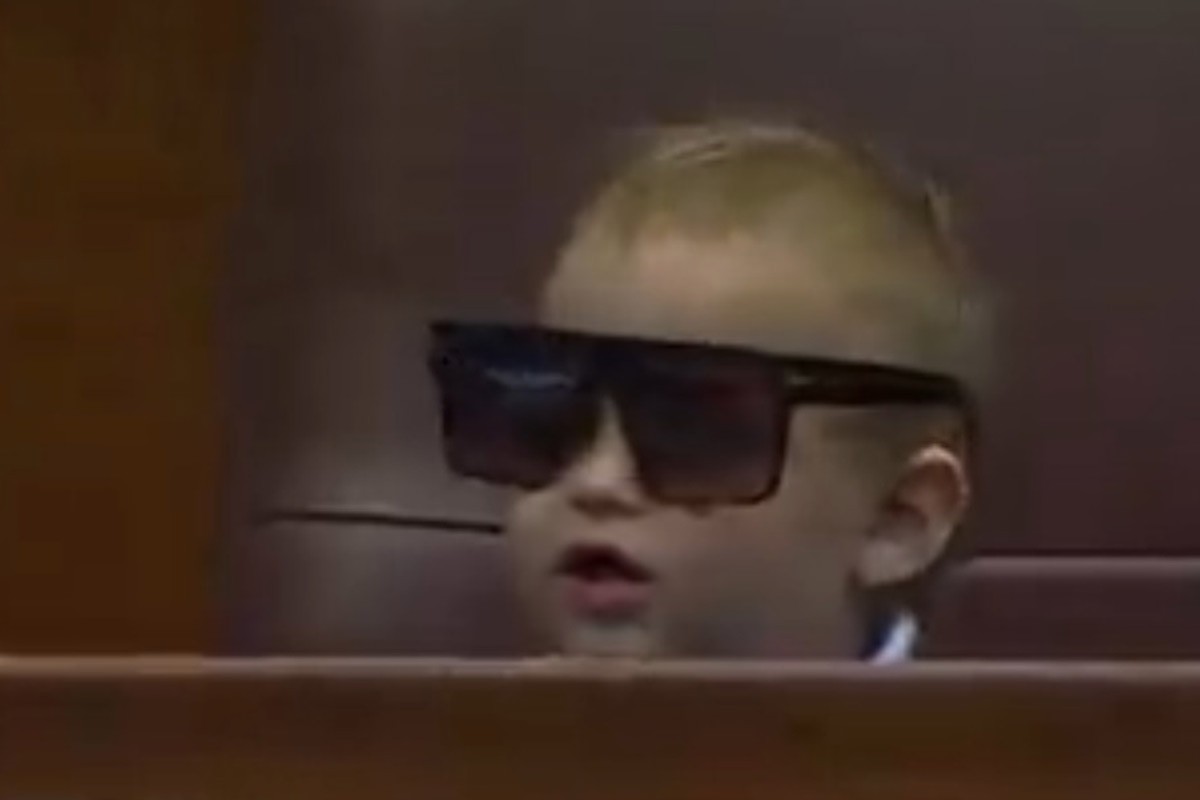 Ono kada vam sin ukrade svjetla pozornice (VIDEO)