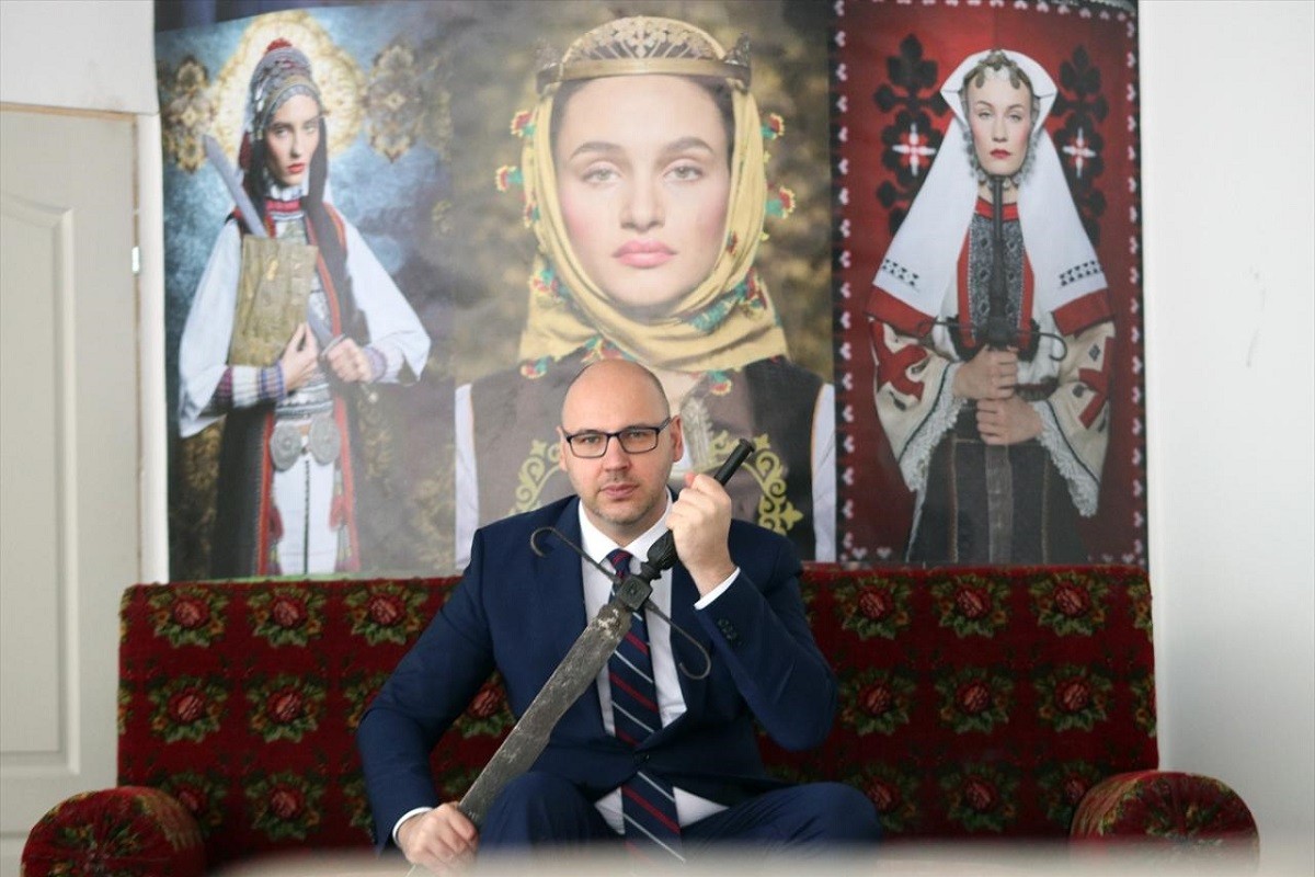 Pavel Surovi za "Nezavisne": Dizajnom i fotografijom mogu da menjam pogled na svet