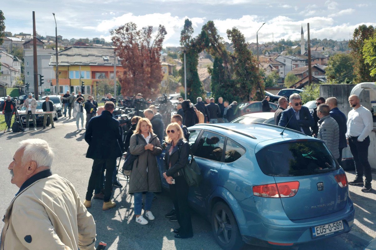 Opsadno stanje u Sudu BiH, stiže više od 700 ljudi (FOTO, VIDEO)