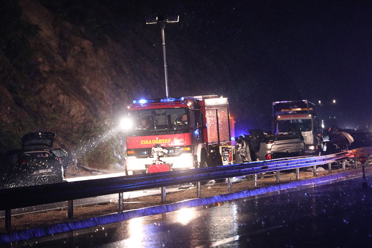 Teška nesreća u Hrvatskoj, dvoje poginulih, policija hitno traži očevice