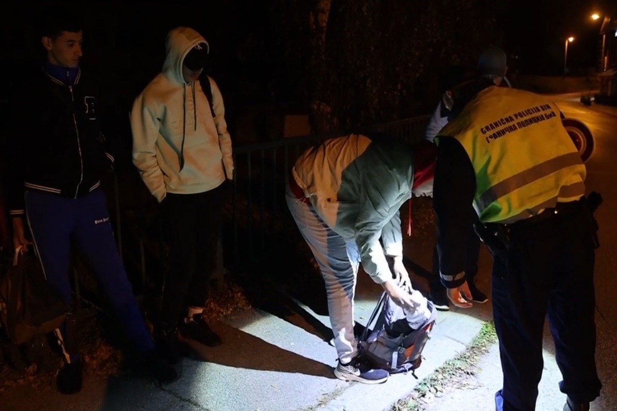 Ovako policija BiH odvraća migrante od odlaska u Hrvatsku (VIDEO)