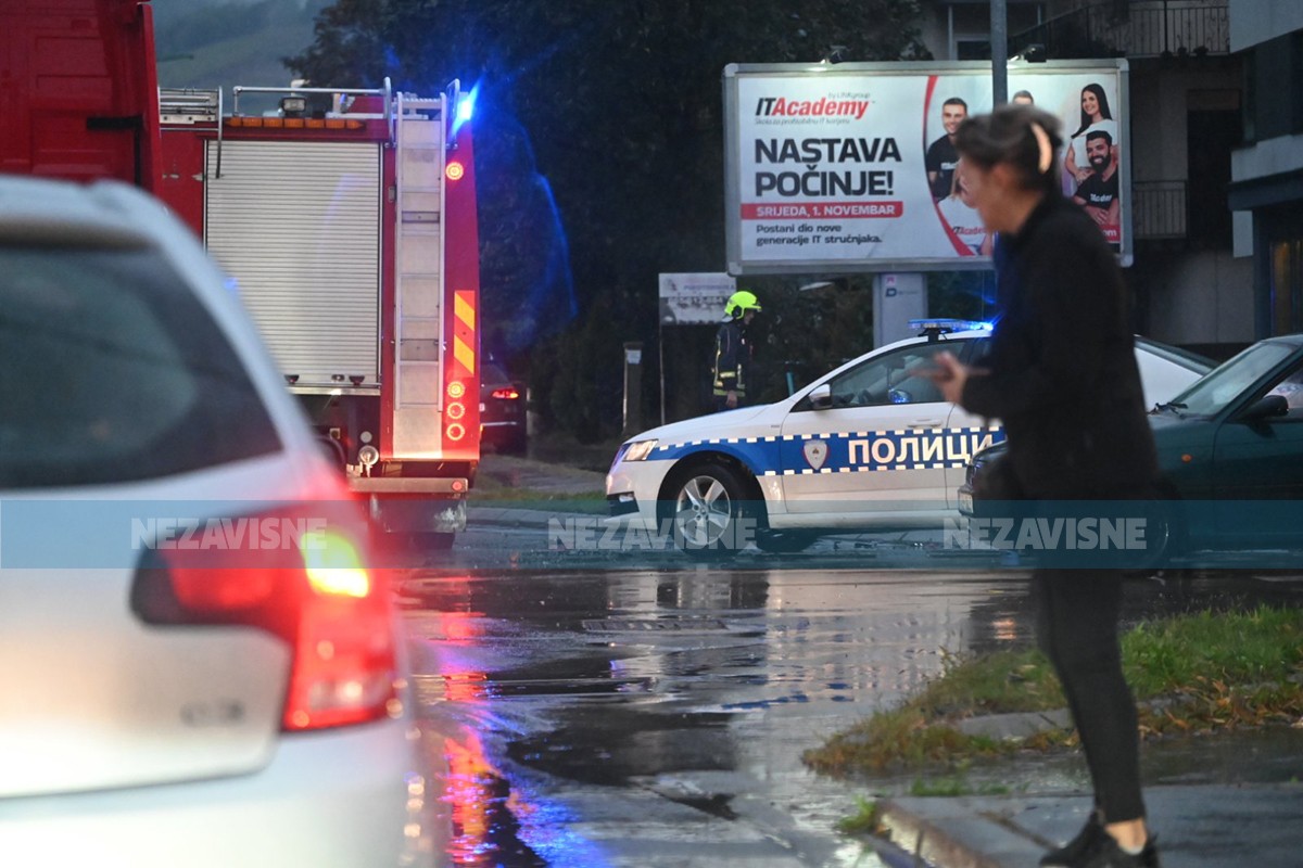 Saobraćajna nezgoda u Banjaluci, na terenu hitna i vatrogasci