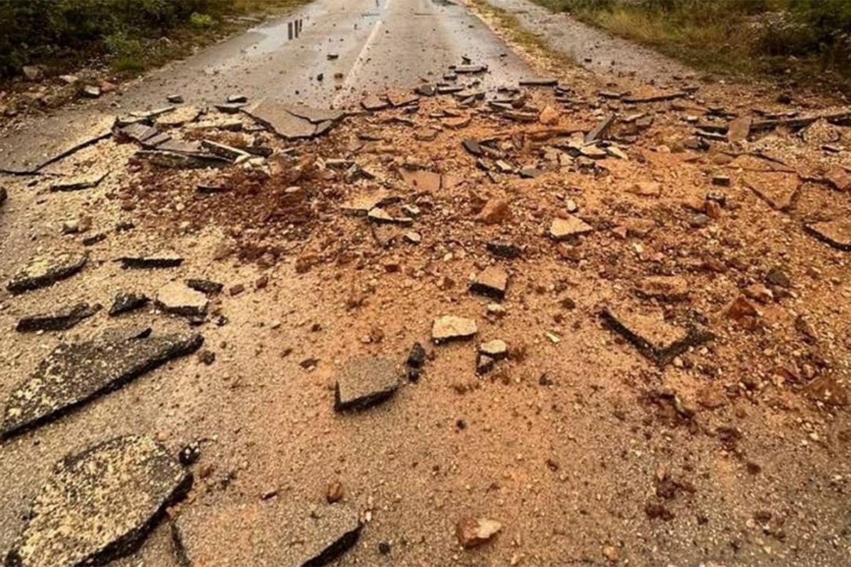 Snažno nevrijeme pogodilo Hercegovinu: U Ljubuškom grom raznio cestu