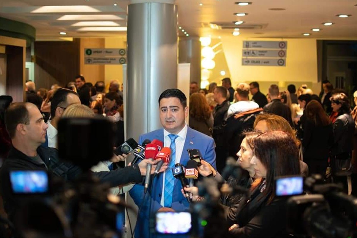 Marković: Kako to da britanska i američka vojnička čizma gaze po Manjači