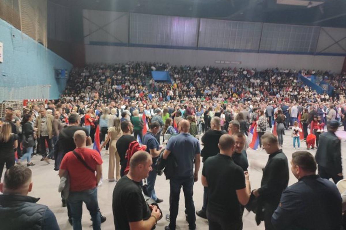 U Zvorniku veliki narodni miting "Branimo Srpsku"