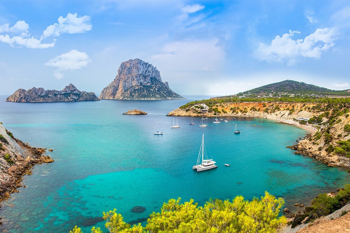 Zašto Ibiza nije Ibisa već Ibica