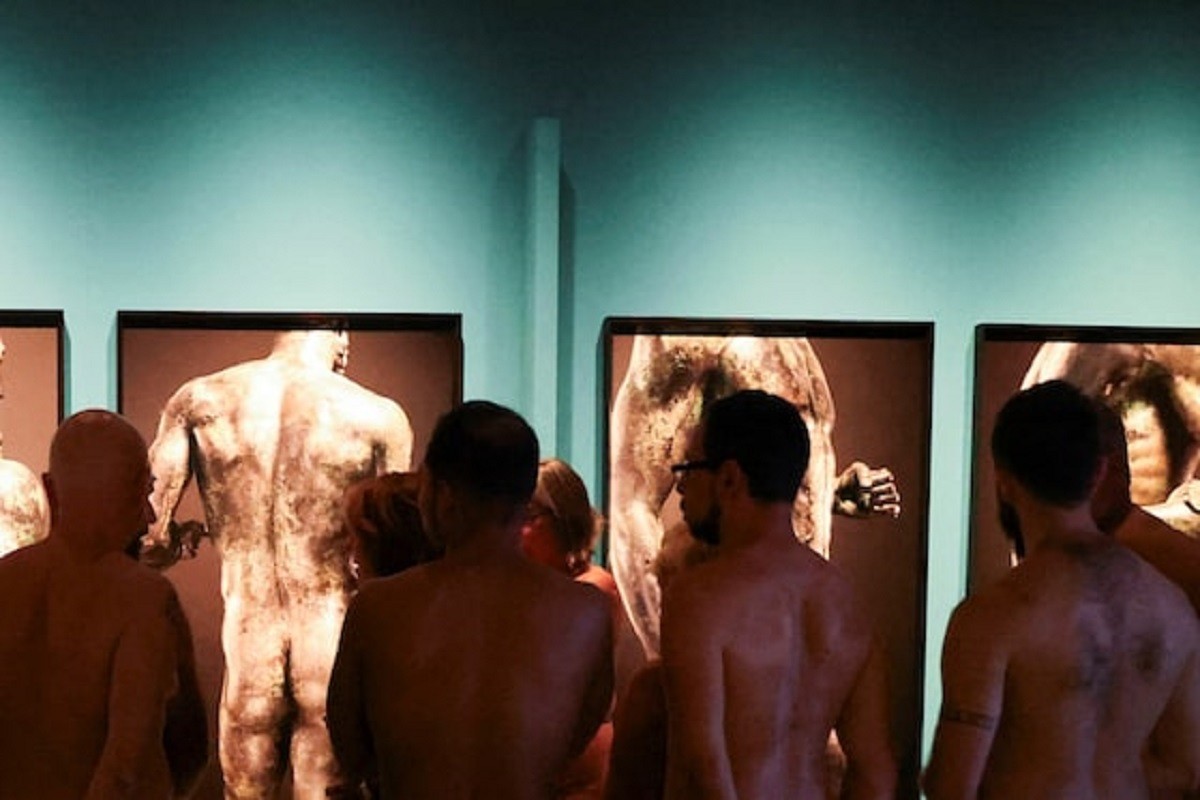 Muzej na 90 minuta otvorio vrata nudistima