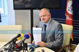 Škrebić: Suluda ideja o minimalcu od 1.050 KM