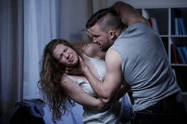 Bivši fudbaler pijan davio bivšu rukometašicu