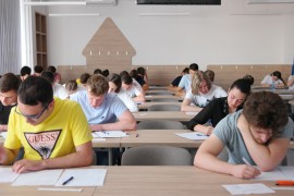 Raspisan konkurs za studentske stipendije u Banjaluci, ko ima pravo na ...