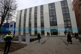 Banjaluka na nogama: Osuđenik udario policajku pa pobjegao kroz prozor ...