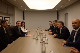 Vučić: Čudi me susret Komšića, Bećirovića i Kurtija, sad znamo s ...