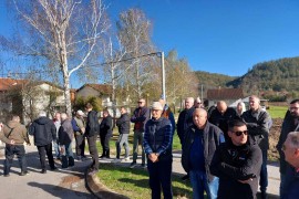 Mještani Derviša protestovali, nadležni uvjeravaju da će dobiti ...