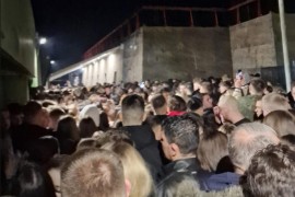 Zbog srpskog repera nastao haos pred zagrebačkim klubom (VIDEO)