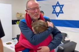 Majka joj je umrla od raka, oteo ju je Hamas: Pogledajte trenutak kada ...