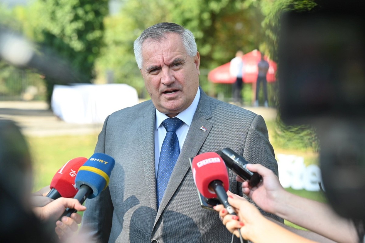 Višković odgovorio zašto nije radio sajt Vlade