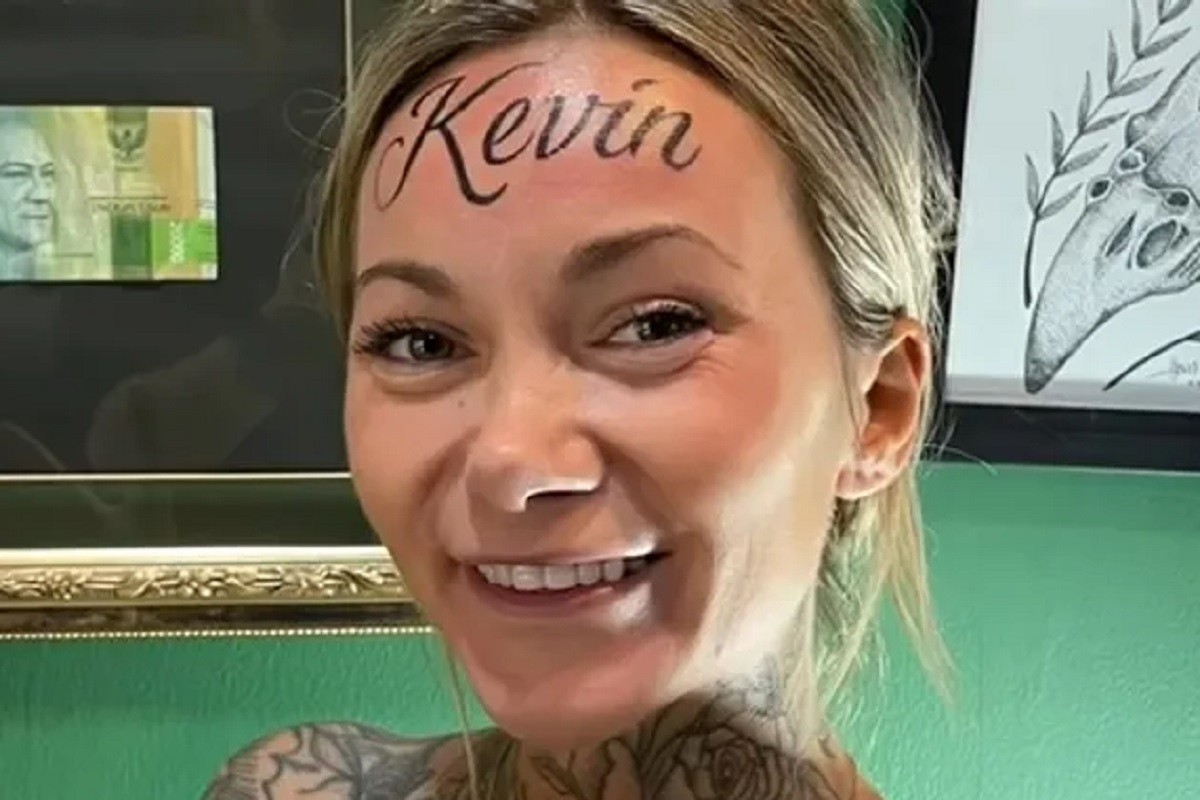 Istetovirala ime momka na čelo? (VIDEO)