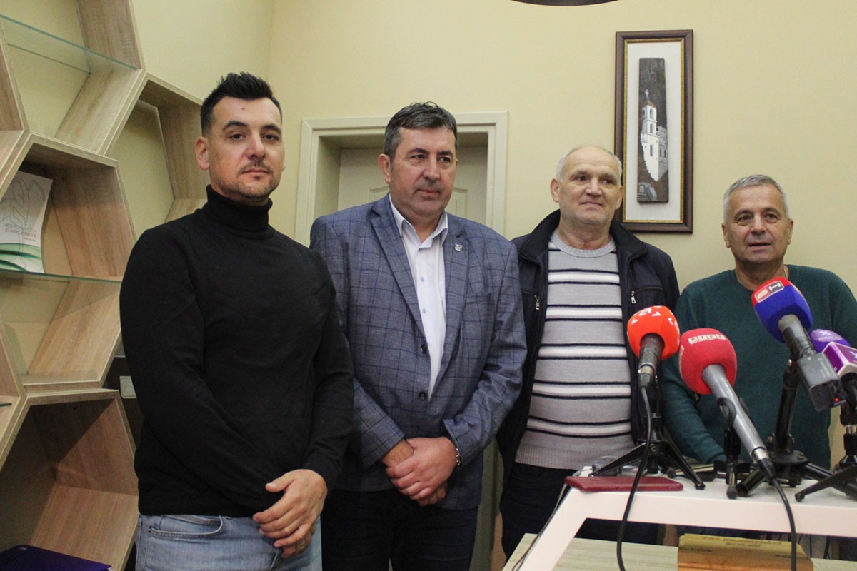 Pčelari negoduju zbog niskih cijena meda u marketima