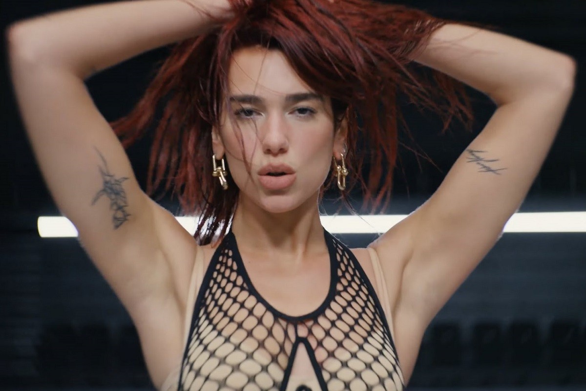 Dua Lipa objavila novi singl "Houdini" (VIDEO)