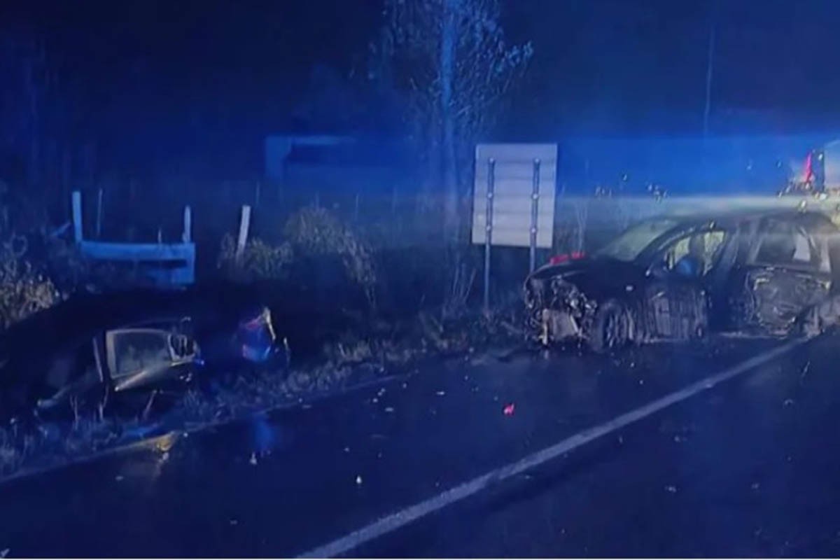 Smrskana tri automobila u saobraćajki kod Zvornika