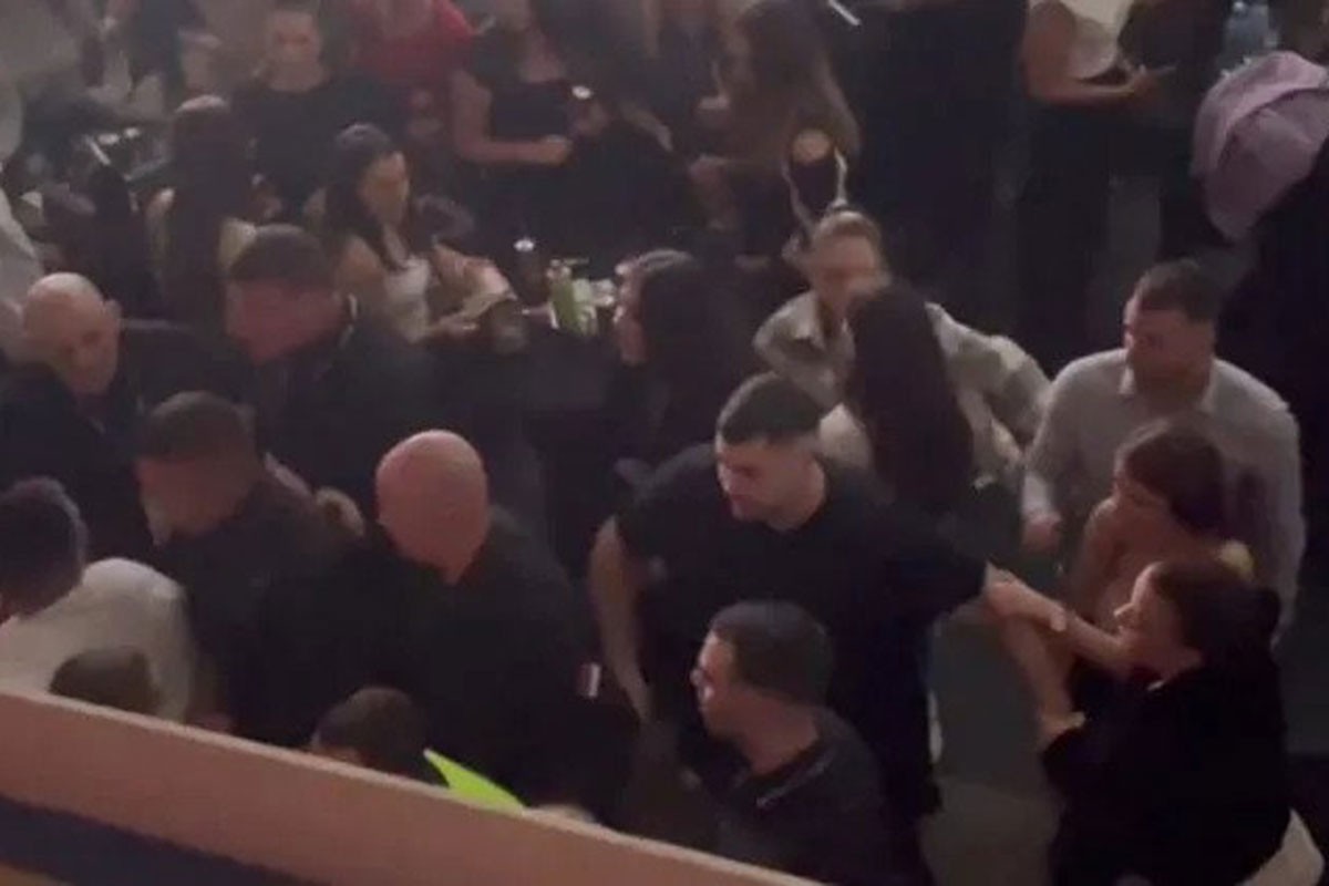 Žestoka tuča na koncertu, Prija odreagovala kao lav (VIDEO)
