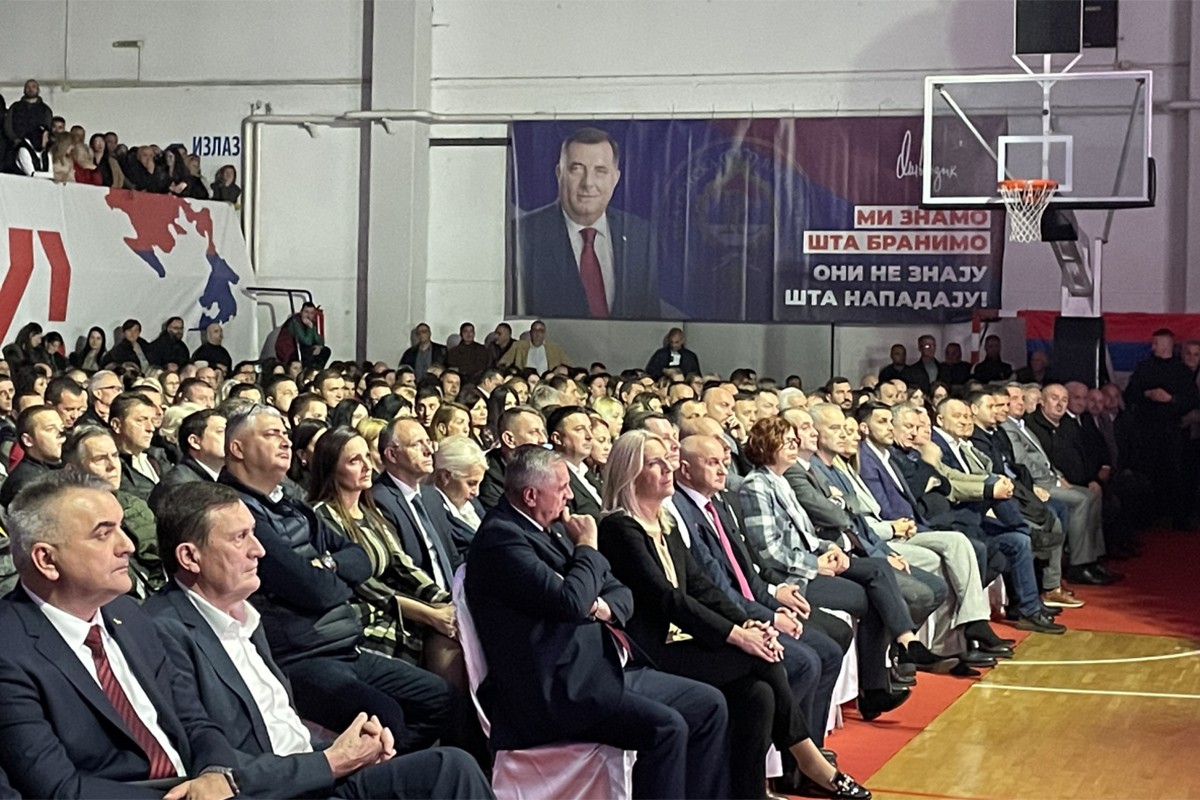 Cvijanović: Odbrana od namjera da budu uništene institucije Srpske